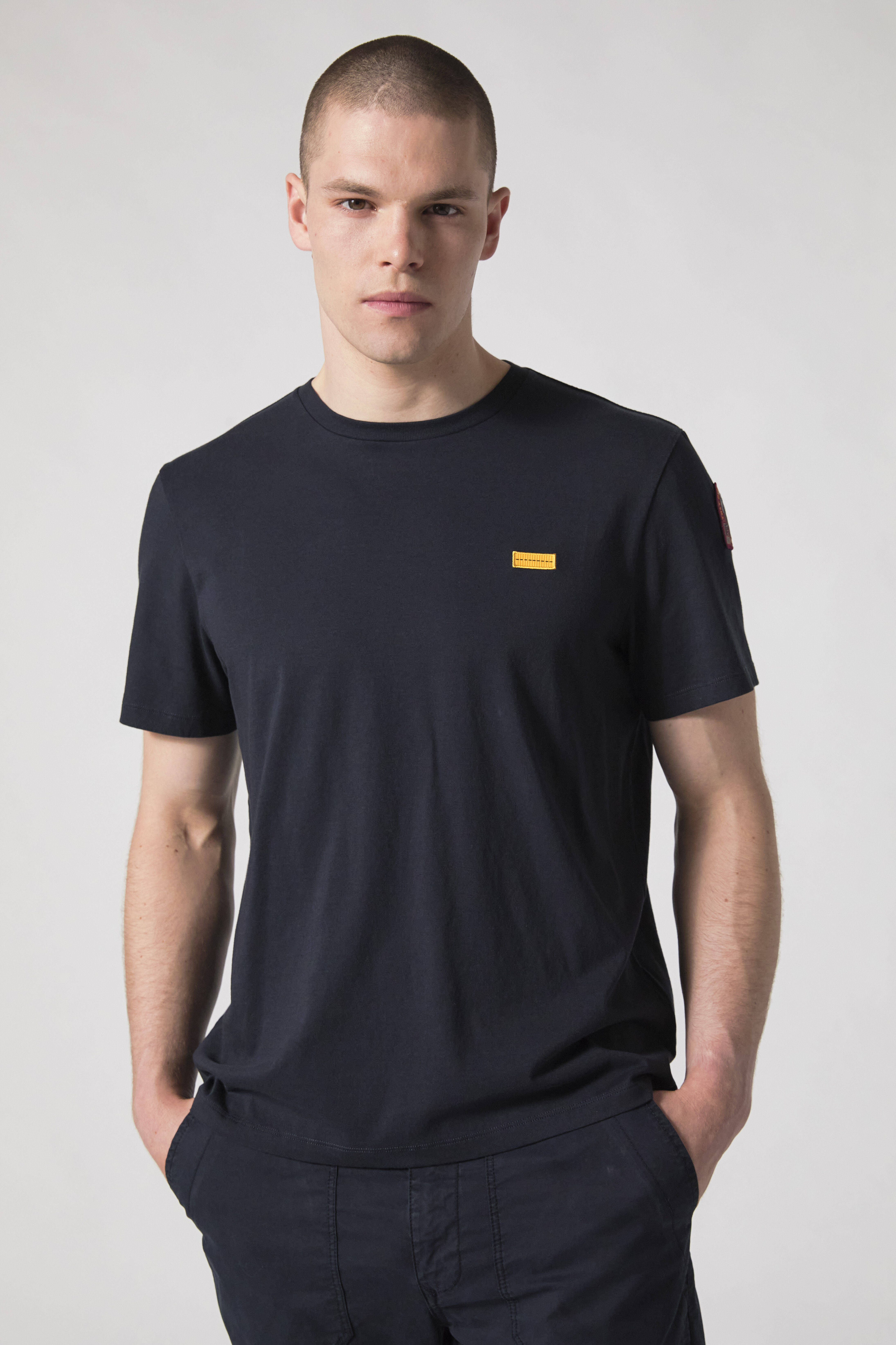 ICONIC TEE Fleeces & T-shirts in PENCIL | Parajumpers®